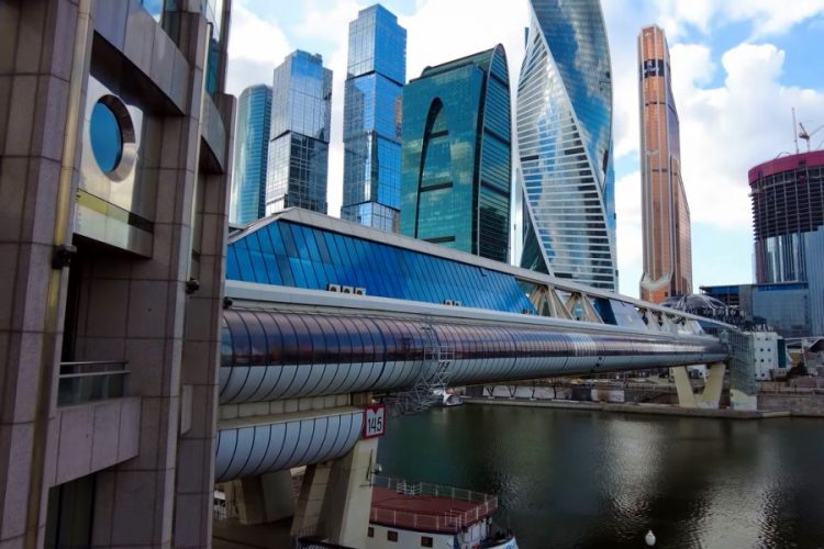 В РФ скоро отменят все ковидные ограничения