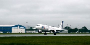 Объяснена причина подорожания авиабилетов из России