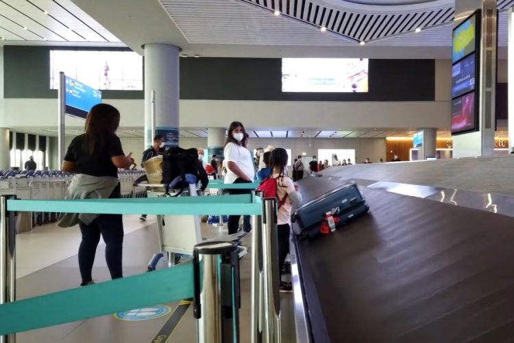 В Шардже обновили условия въезда иностранцев