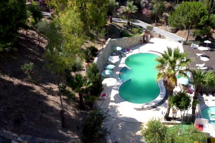 Озвучена реальная ситуация с коронавирусом на курортах Турции