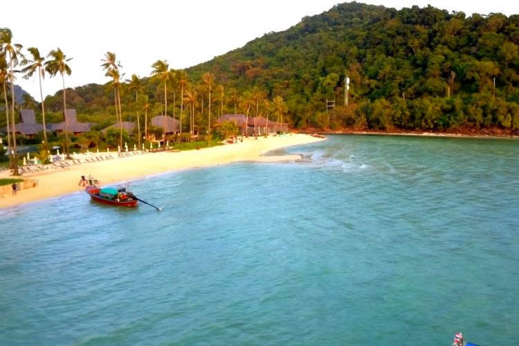 Пхукет озвучил нехорошие новости для вакцинированных туристов