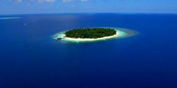 Российские туристы рано обрадовались новым правилам въезда на Мальдивы