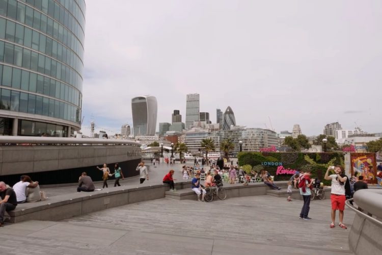 Великобритания объяснила, как будут восстанавливать туризм