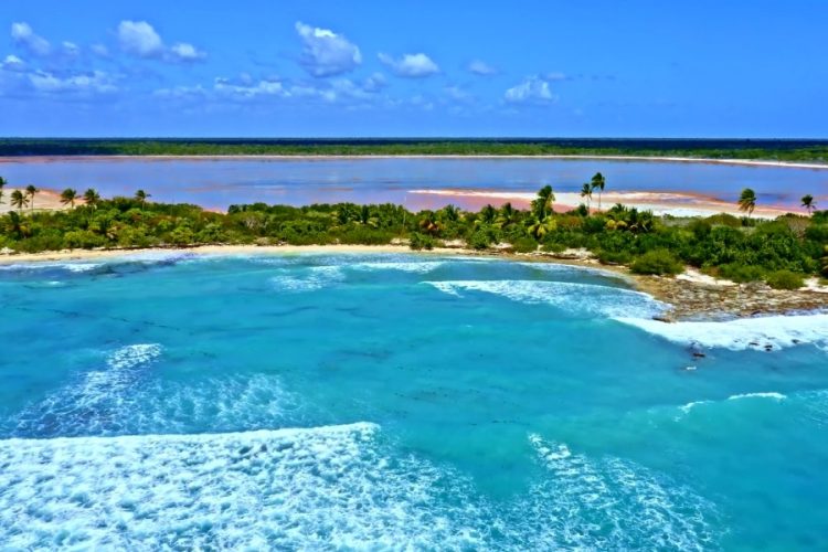 В Испании сообщили, что туризм не правильно понял закон о масках на пляже