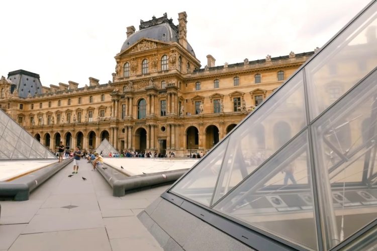 Франция сможет восстановить туризм за счет правительственных мер поддержки