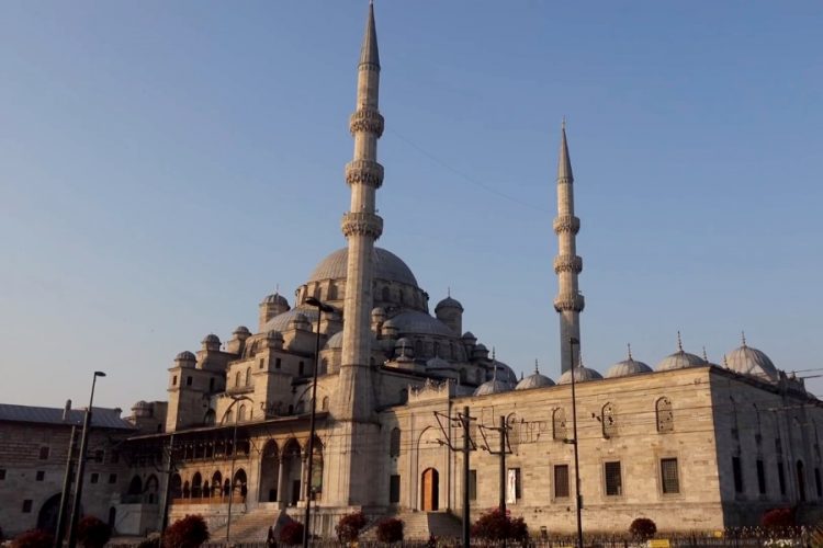 Отели Турции массово переходят в руки арабов