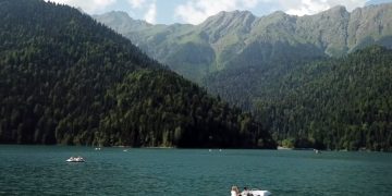 По возвращению из Абхазии придется сдавать ПЦР-тесты