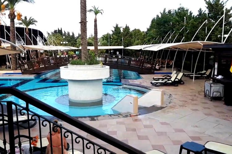 Турецкий холдинг заключил самый крупный в истории контракт с российским туроператором