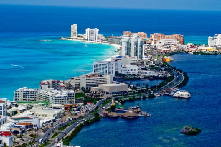 новость 18-05-2021 Туристические операторы приготовились делить Мексику