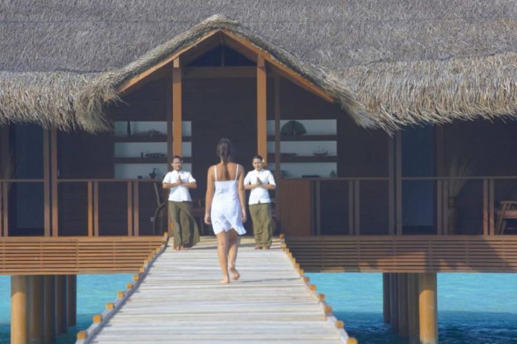 новость 16-05-2021 Мальдивские острова приостановили въезд иностранных туристов