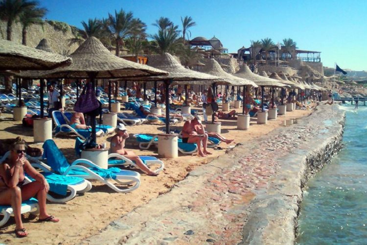 новость 28-05-2021 Туристы начали заполнять курорты Египта