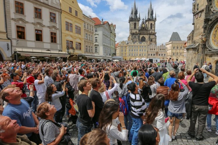 новость 14-05-2021 Туристический поток в ЕС начнет восстанавливаться осенью