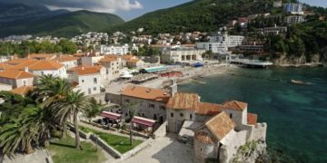 новость 18-05-2021 Черногория открывается для российских туристов