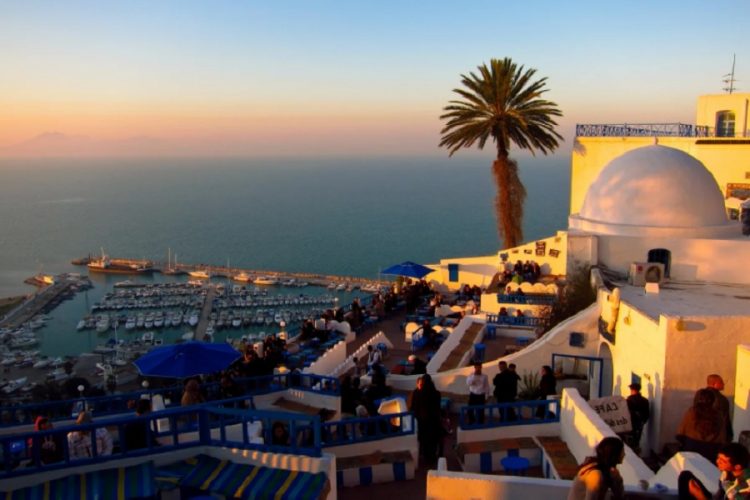 новость 05-05-2021 Тунис ужесточает ограничительные меры для иностранцев