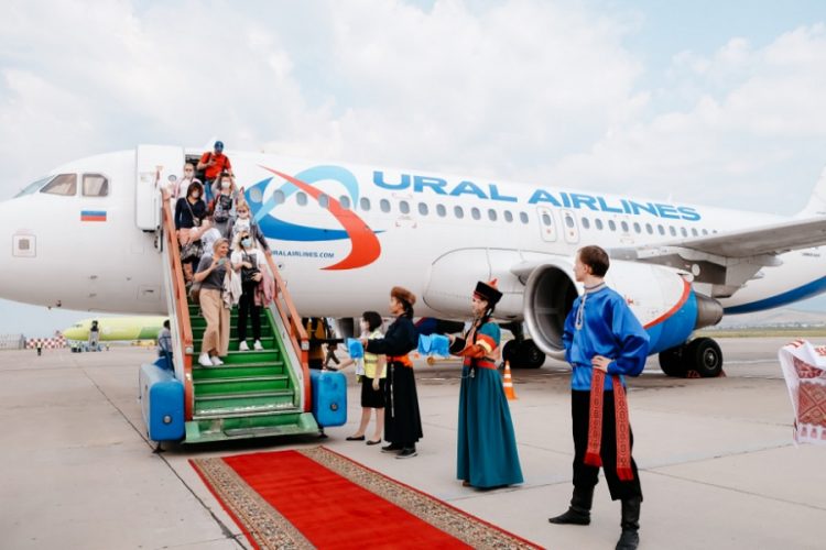 новость 10-05-2021 Руководитель Бурятии отказал туроператорам в субсидировании чартеров