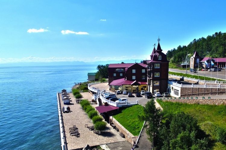 новость 07-05-2021 На июнь забронировано 80% номеров отелей Байкала