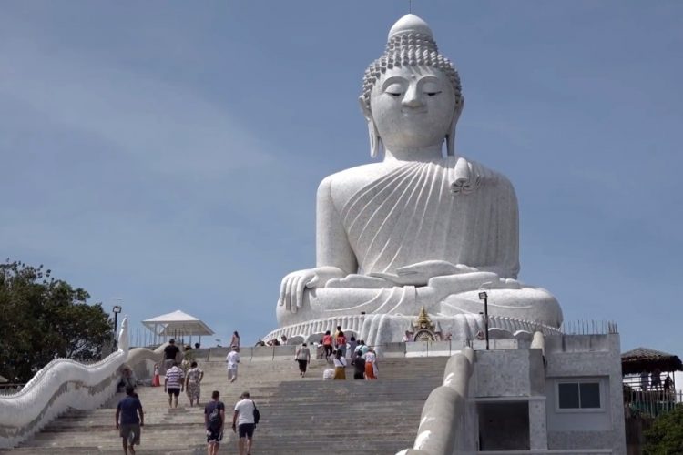 Пхукету поставили задачу - открыться без карантина