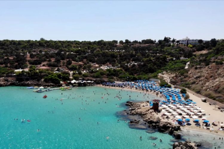 Туристов испугала стоимость теста на covid-19 в аэропортах Кипра