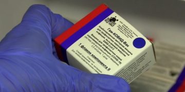 Российскую вакцину сертифицируют в ЕС к концу июня