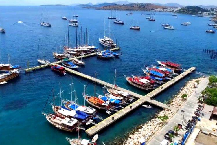 Британцы собираются в Турцию после 20 июня