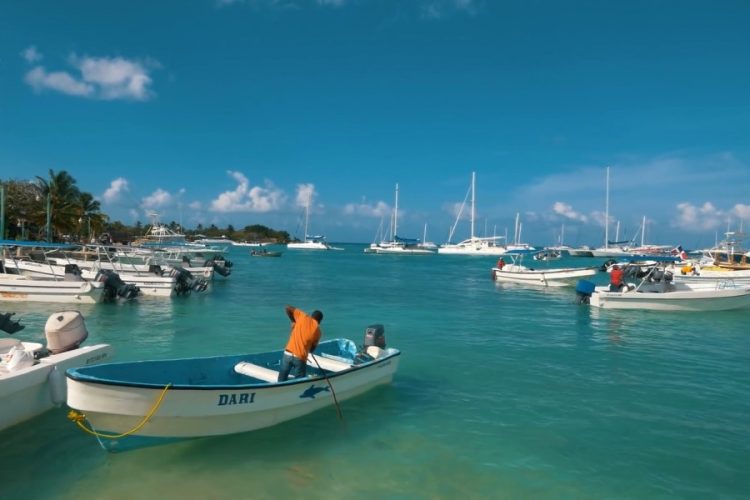 В Доминиканской Республике сообщили, когда вакцинируют весь туризм