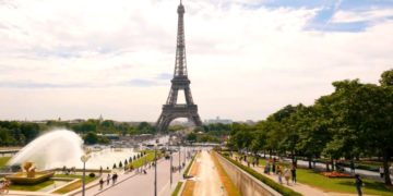 Россияне смогут получить французские визы с июня
