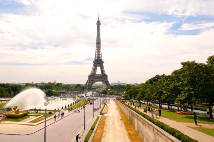 Россияне смогут получить французские визы с июня