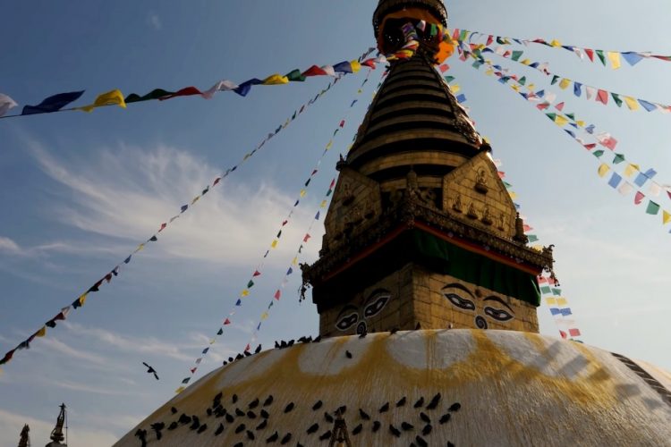 Россиянам рекомендовали оперативно покинуть Непал