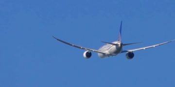 ЕС приостанавливает полеты над Белоруссией - чем это грозит?