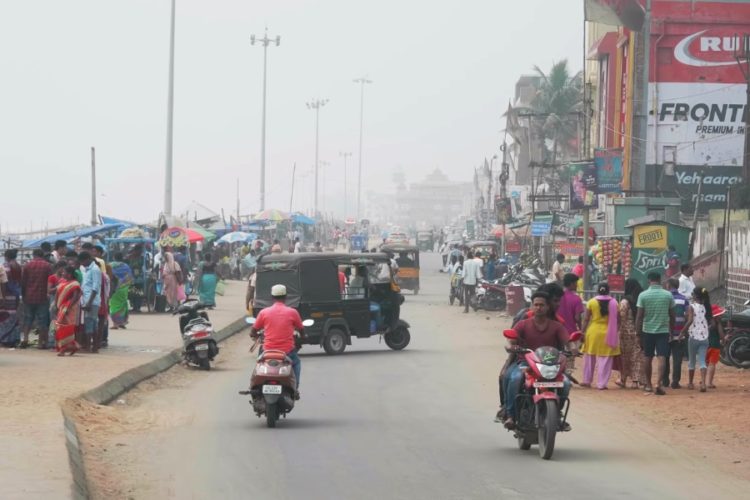 Пандемия поделила туристов на своих и чужих - почему это происходит?