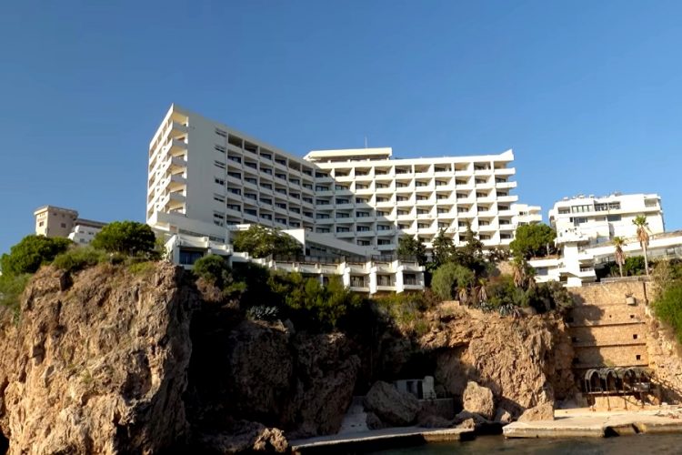 В Турции заявили о готовности принимать россиян с 1 июня