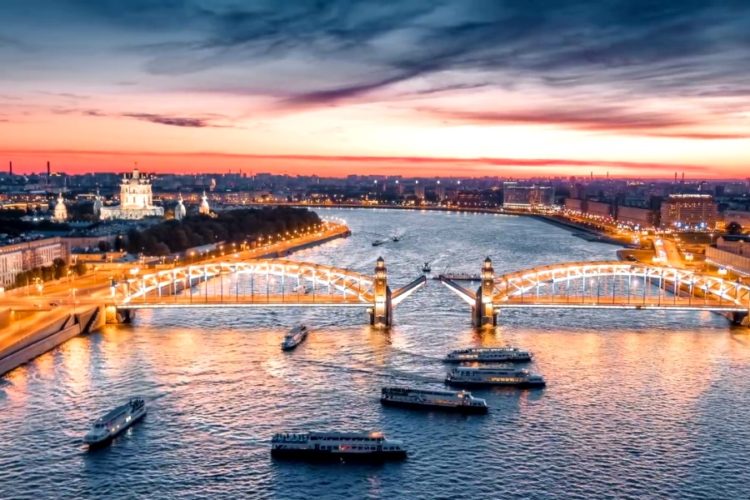 Проконтролировать цены в отелях России летом не получится