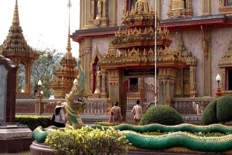 Space Travel: Как политические скандалы вредят туризму