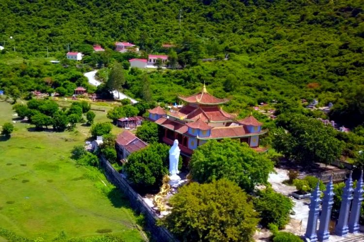 Вьетнам отодвигает планы по развитию туризма