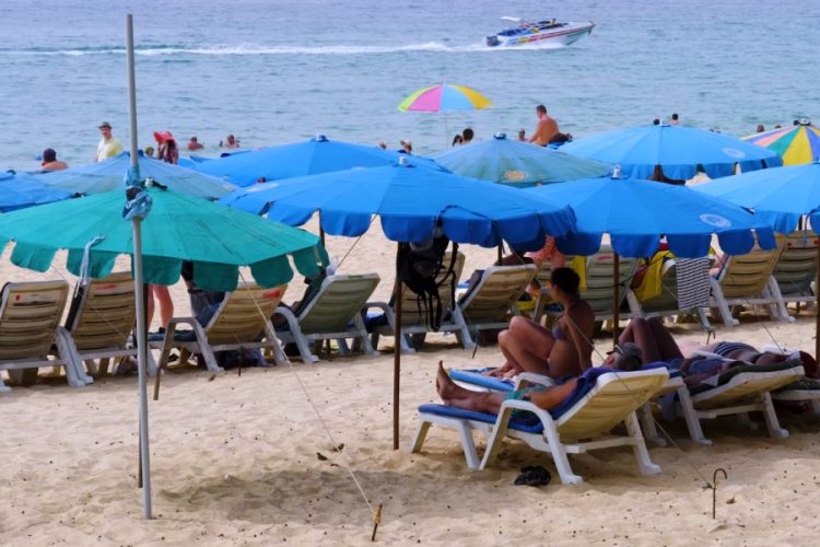 Власти Таиланда будут взимать сбор с иностранных туристов