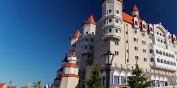 Программу туристического кешбэка официально продлили
