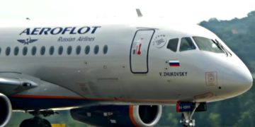 Из-за сбоя в системе в России и других странах мира застряли пассажиры