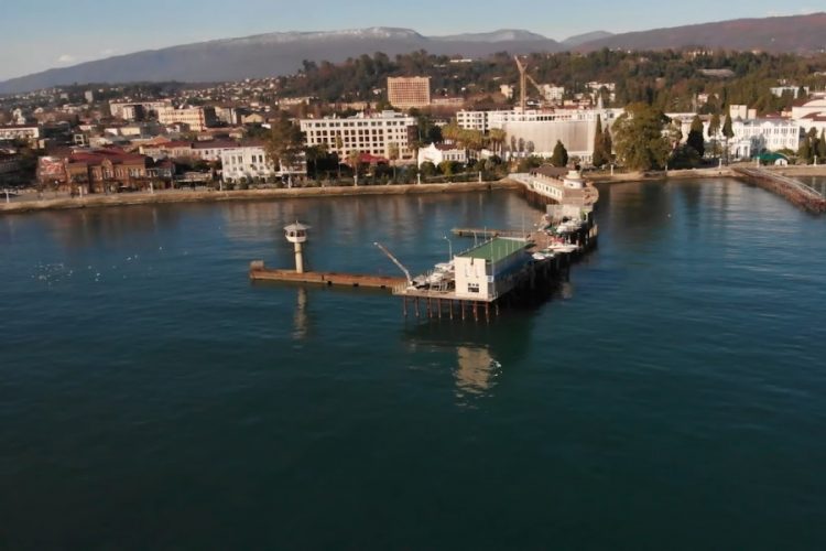 Абхазия отчиталась о вакцинации туризма Спутником V