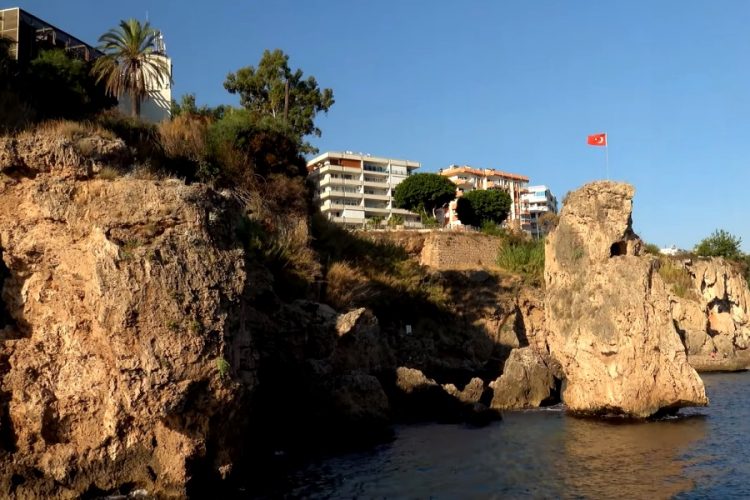 К отелям Анталии начали присматриваться банки-кредиторы