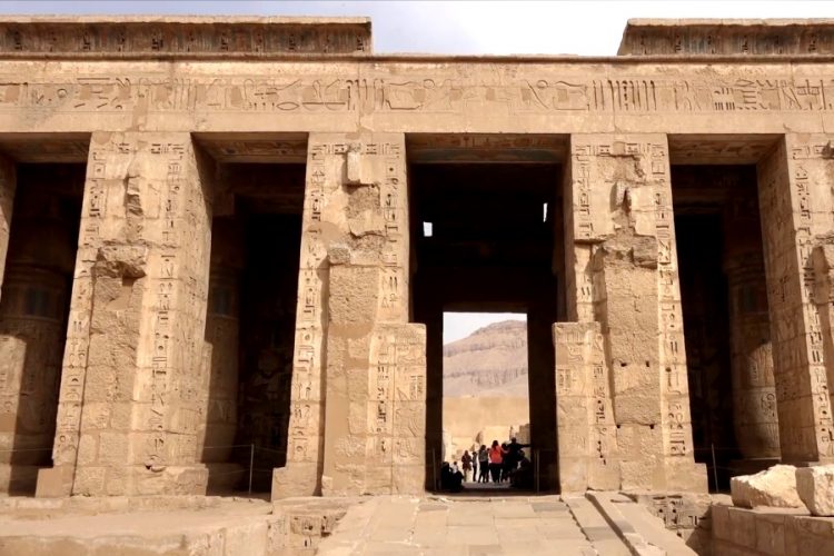 Стало известно, когда решится вопрос с рейсами в Египет