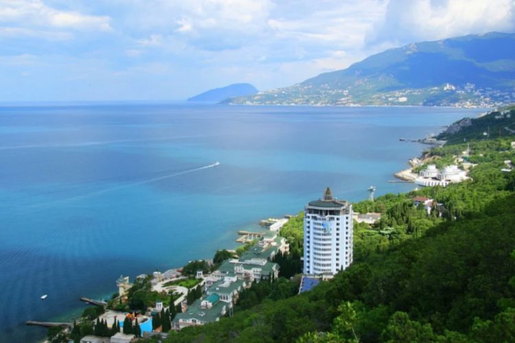 новость 05-06-2021 Туристический поток на курорты РФ в этом году может вырасти