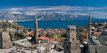 новость 21-06-2021 В день объявления открытия Турции, в Анталии произошло землетрясение