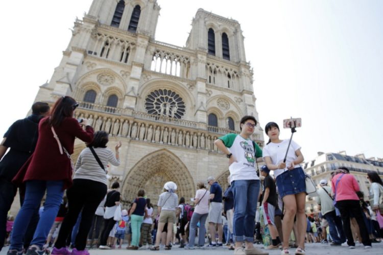 новость 10-06-2021 Франция открыла свои границы для иностранных туристов