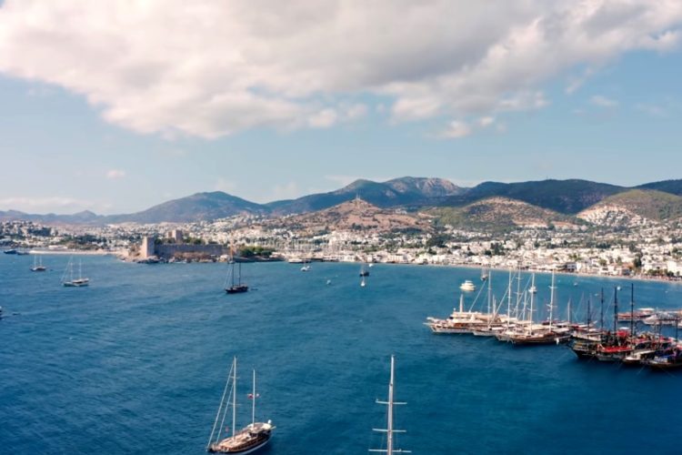 Полеты в Турцию предлагают разрешить только вакцинированным