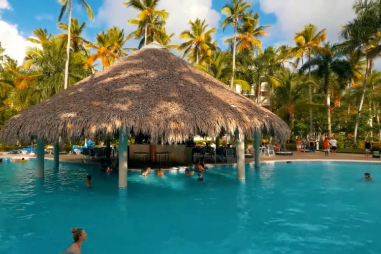 Доминикана и дальше будет брать на себя часть расходов туристов