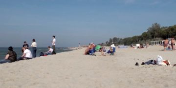 Туристы не отказываются от отдыха на калининградских курортах