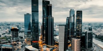 Мэр Москвы наградил рестораны за помощь в борьбе с пандемией
