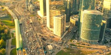 Некоторые предприятия Москвы обязаны вакцинировать 60 процентов рабочих