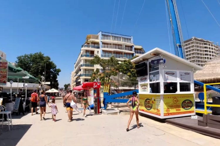 Сотрудники отелей Болгарии начали массово увольняться - причина не в зарплате