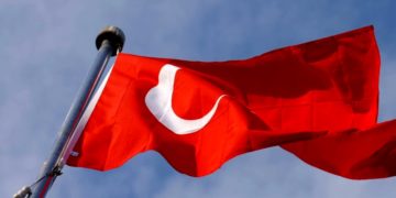 Некоторые туристы будут сдавать тесты на ковид по прилету в Турцию